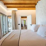 Casa de Férias Acres Luxe, First Floor Haven & Ground Floor Retreat