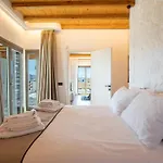 Casa de Férias Acres Luxe, First Floor Haven & Ground Floor Retreat *
