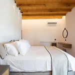 Acres Luxe, First Floor Haven & Ground Floor Retreat Holiday home
