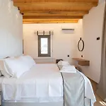 Acres Luxe, First Floor Haven & Ground Floor Retreat *