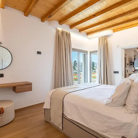 Acres Luxe, First Floor Haven & Ground Floor Retreat Nyaraló Áno Merá