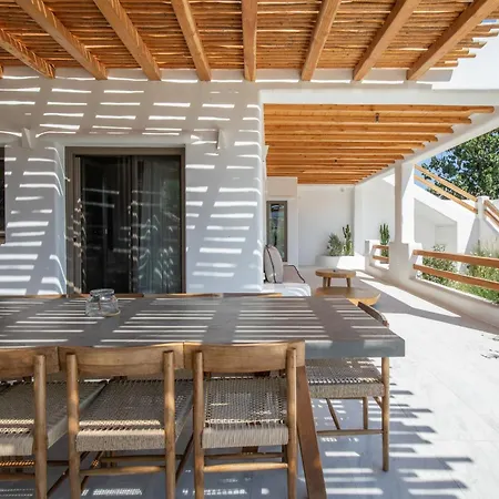 펜션 Acres Luxe, First Floor Haven & Ground Floor Retreat