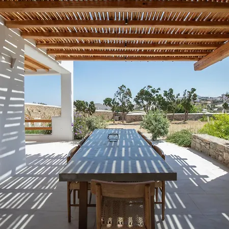 Acres Luxe, First Floor Haven & Ground Floor Retreat *