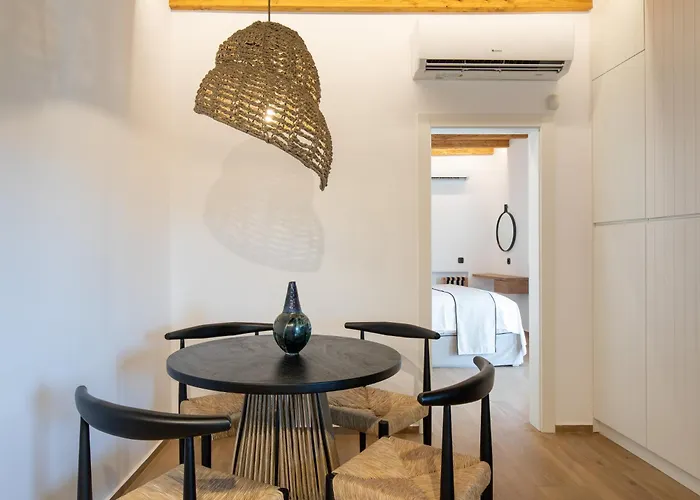 Acres Luxe, First Floor Haven & Ground Floor Retreat אנו מרה