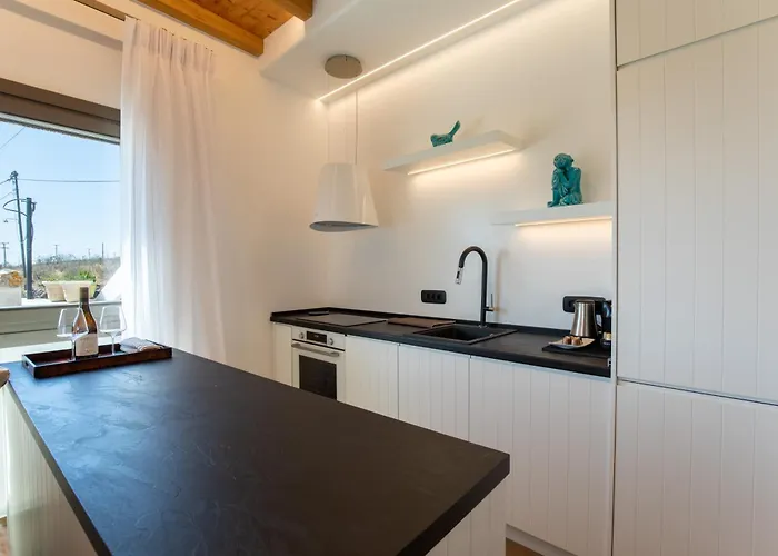 Acres Luxe, First Floor Haven & Ground Floor Retreat אנו מרה