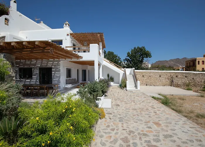 Acres Luxe, First Floor Haven & Ground Floor Retreat