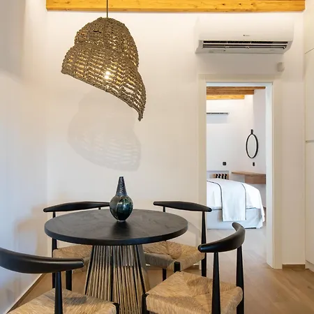 Acres Luxe, First Floor Haven & Ground Floor Retreat Ano Mera